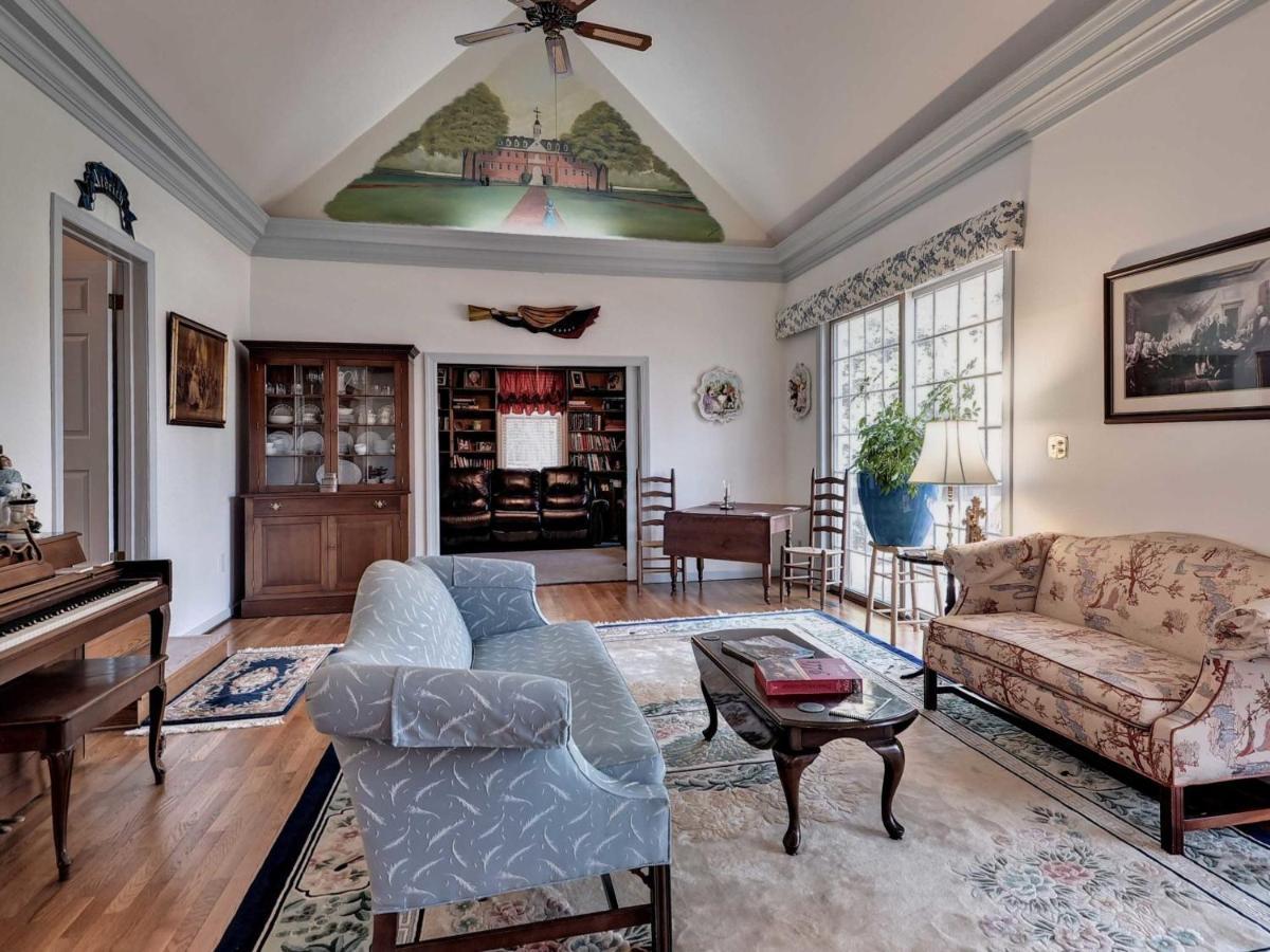 Aldrich House Bed & Breakfast Вильямсбург Экстерьер фото
